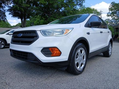 Used 2017 Ford Escape S FWD image 2