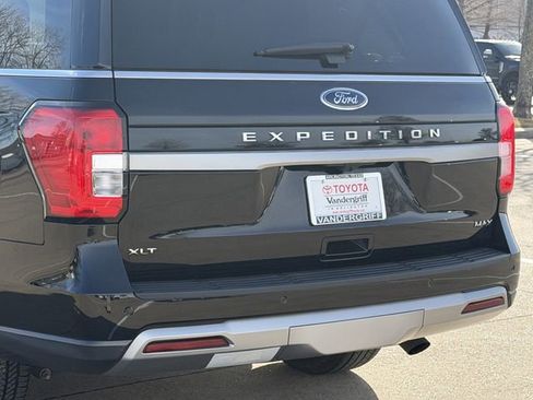 Used 2024 Ford Expedition Max XLT image 6