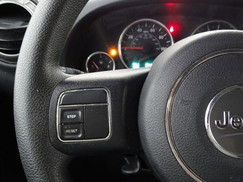 Used 2018 Jeep Wrangler Unlimited Sport image 20