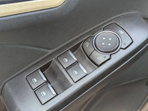 Used 2022 Ford Escape Titanium w/ Titanium Premium Package FWD image 26