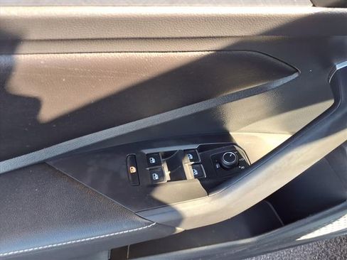 Used 2022 Volkswagen Jetta SE w/ Panoramic Sunroof Package image 17