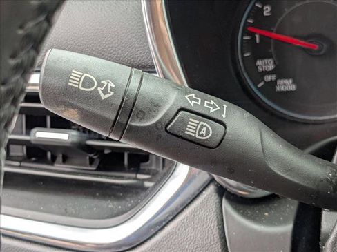 Used 2020 Chevrolet Equinox LT image 6