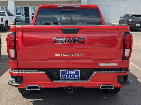 Used 2022 Chevrolet Silverado 1500 Custom image 3