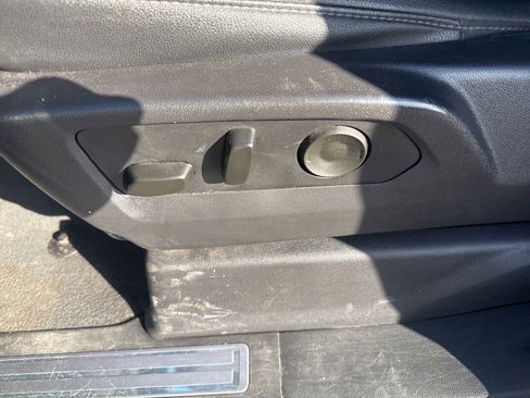 Used 2024 GMC Sierra 1500 SLT image 12