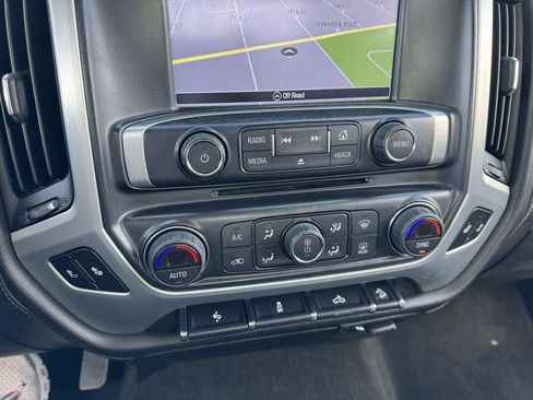 Used 2018 GMC Sierra 1500 SLT w/ SLT Premium Package image 31