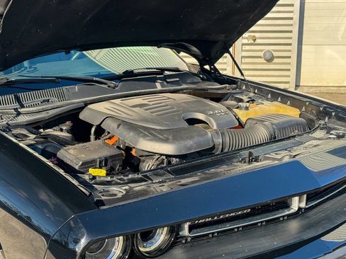 Used 2018 Dodge Challenger GT w/ Driver Convenience Group image 32