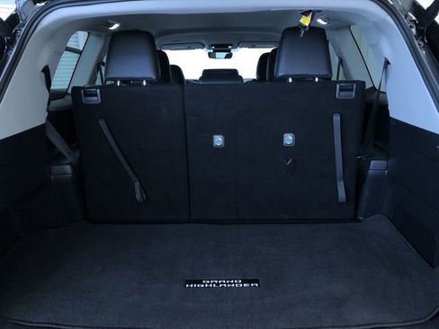 Used 2026 Toyota Grand Highlander AWD image 32