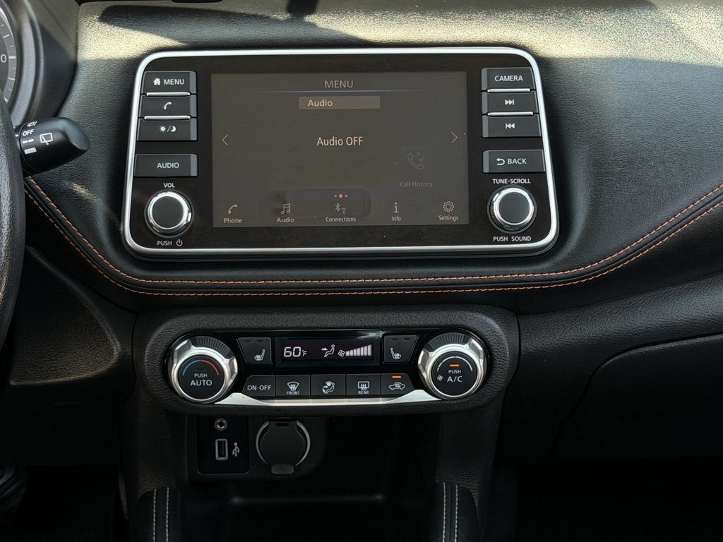 Used 2019 Nissan Kicks SR w/ SR Premium Package FWD image 17