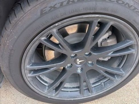 Used 2021 Tesla Model Y Long Range AWD/4WD image 4