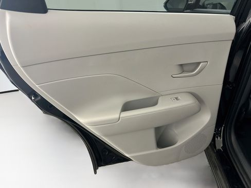 Used 2025 Hyundai Kona SEL AWD/4WD image 26