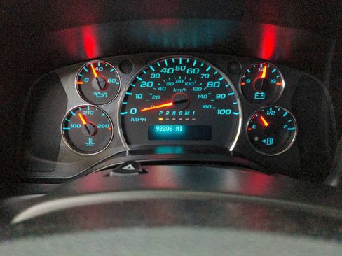 Used 2020 GMC Savana 2500 w/ Driver Convenience Package RWD image 18