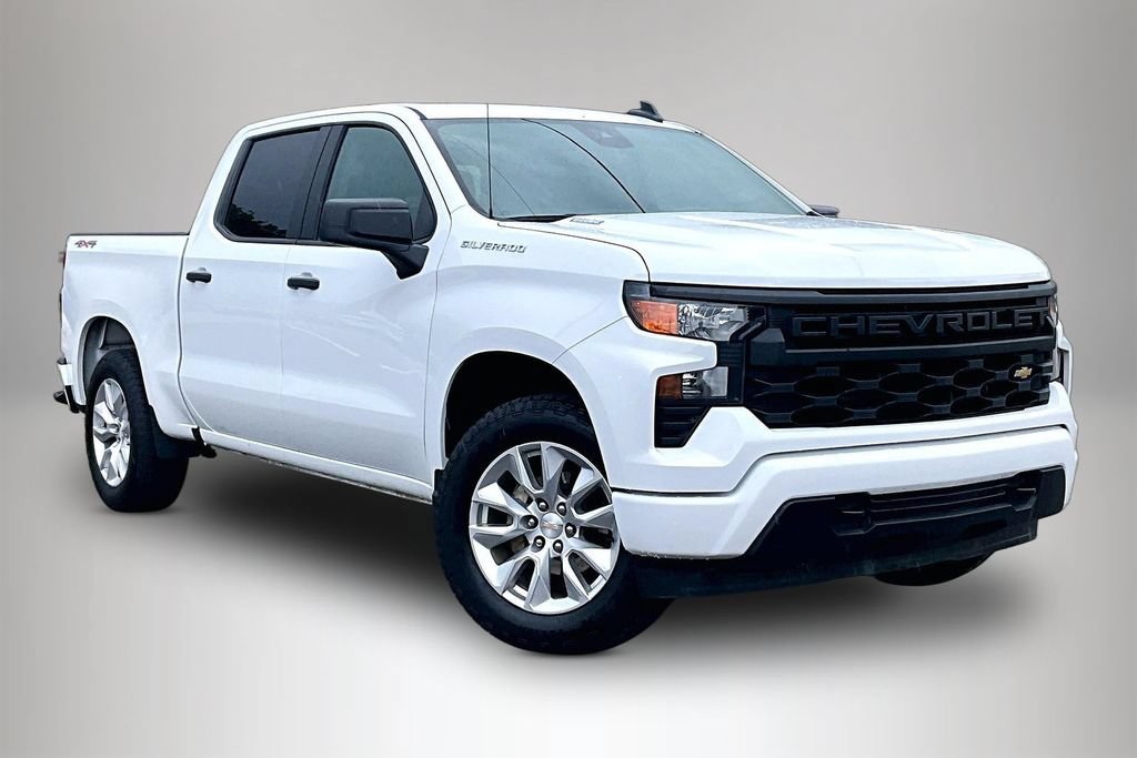 Used 2025 Chevrolet Silverado 1500 Custom AWD/4WD image 1