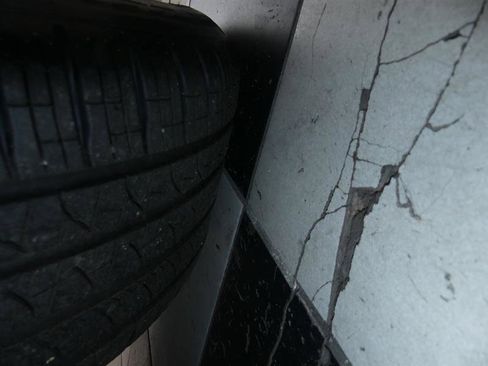 Used 2021 Tesla Model Y Long Range image 30