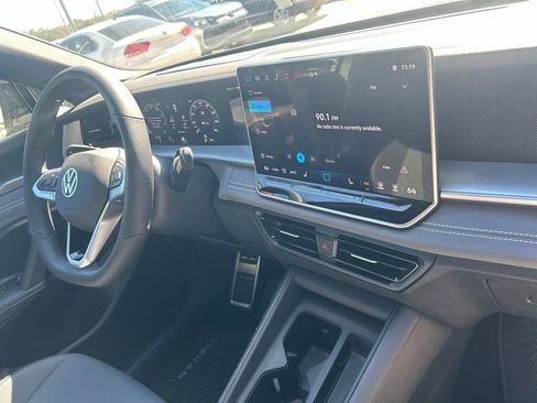 New 2026 Volkswagen Tiguan SE R-Line image 37