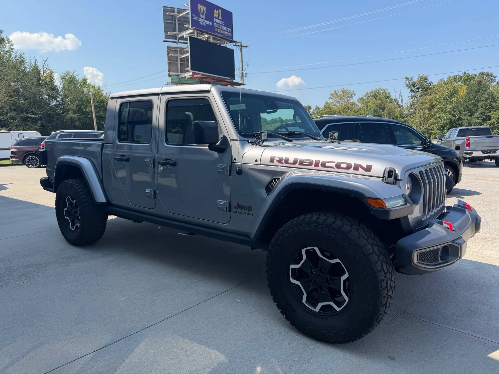 Used 2020 Jeep Gladiator Rubicon AWD/4WD image 17