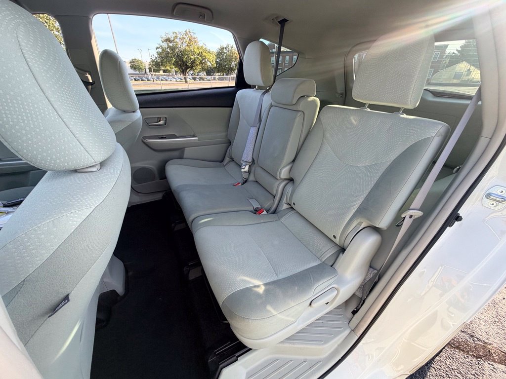 Used 2014 Toyota Prius V Three FWD image 30
