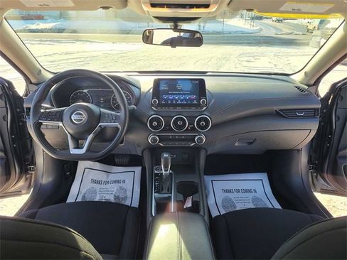 Used 2023 Nissan Sentra SV image 11