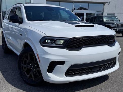 Certified 2025 Dodge Durango R/T AWD/4WD image 1