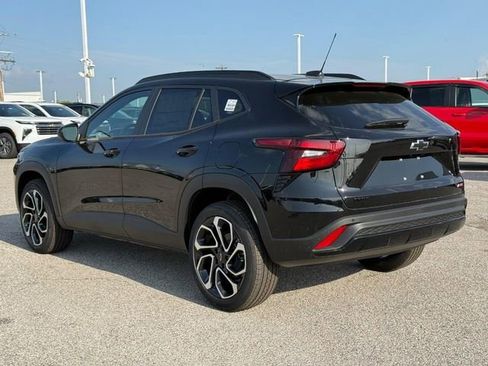 New 2026 Chevrolet Trax RS w/ Driver Confidence Package FWD image 3