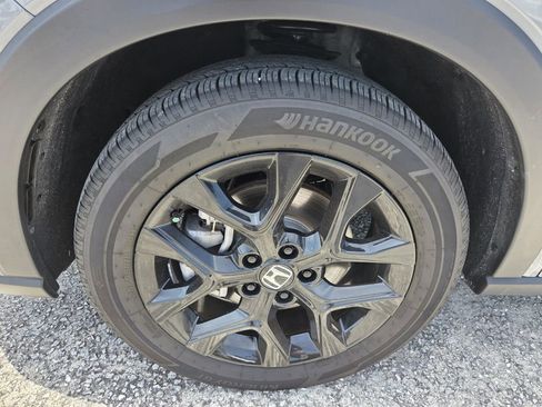 Used 2025 Honda HR-V Sport image 9