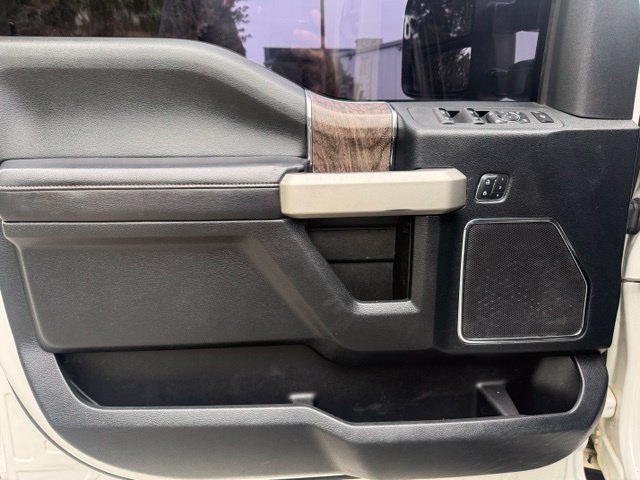 Used 2018 Ford F250 Lariat w/ Lariat Ultimate Package AWD/4WD image 15