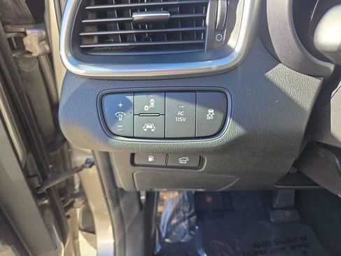 Used 2019 Kia Sorento SX w/ Limited image 30