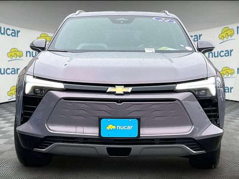 Used 2024 Chevrolet Blazer EV LT image 2