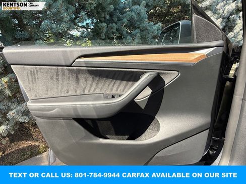 Used 2023 Tesla Model Y Long Range AWD/4WD image 19
