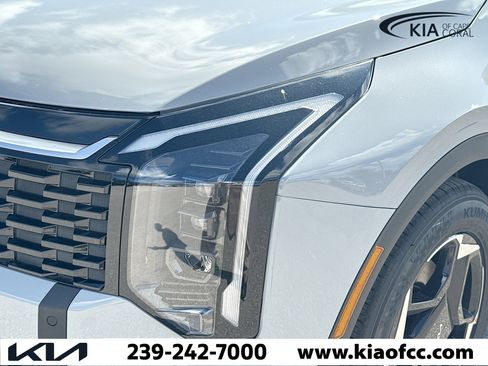 New 2026 Kia Sportage EX image 9