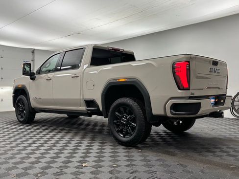New 2026 GMC Sierra 2500 AT4 w/ AT4 Premium Plus Package image 12
