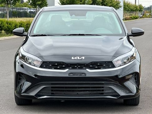 Used 2024 Kia Forte LXS FWD image 8