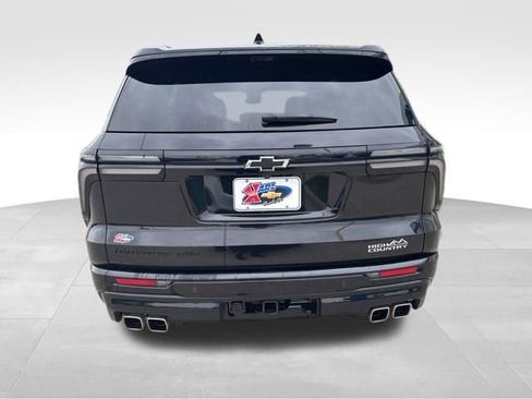 Used 2025 Chevrolet Traverse High Country AWD/4WD image 6