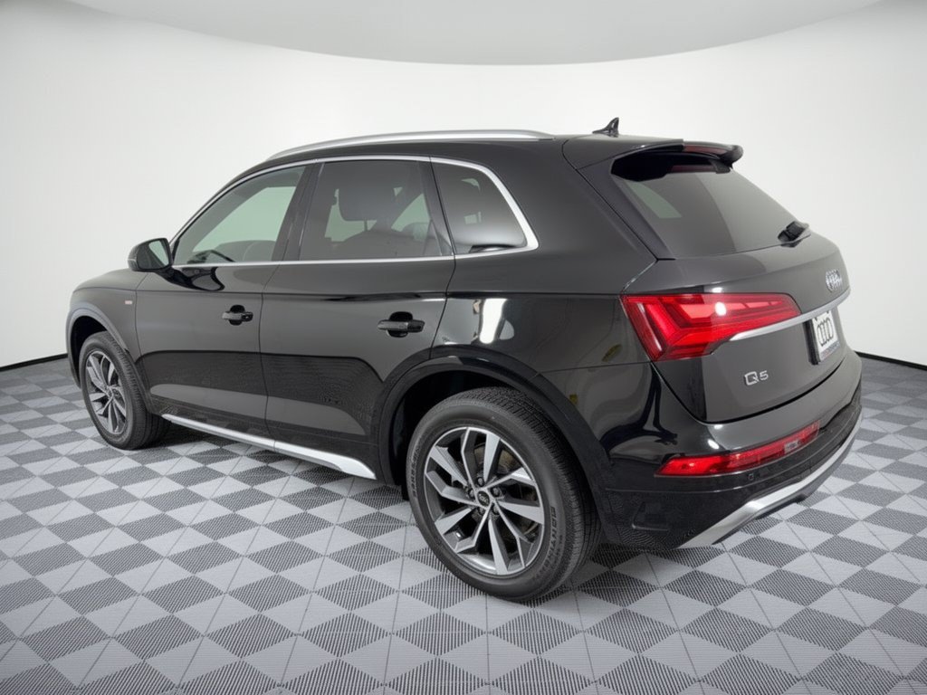 Certified 2023 Audi Q5 2.0T Premium w/ Convenience Package AWD/4WD image 3