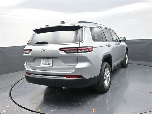 New 2025 Jeep Grand Cherokee L Laredo image 7