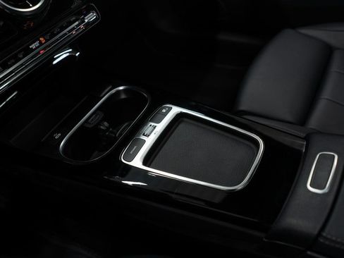 Used 2025 Mercedes-Benz CLA 250 4MATIC image 19