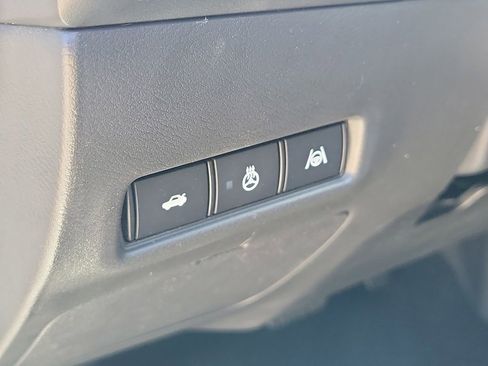 New 2026 Nissan Sentra SR FWD image 25