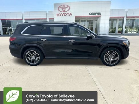 Used 2025 Mercedes-Benz GLS 450 4MATIC image 6