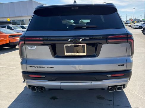 New 2026 Chevrolet Traverse Z71 w/ Enhanced Driving Package AWD/4WD image 8