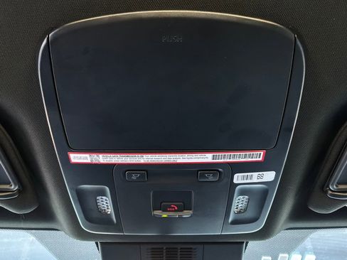 Used 2025 Toyota Camry SE FWD image 15