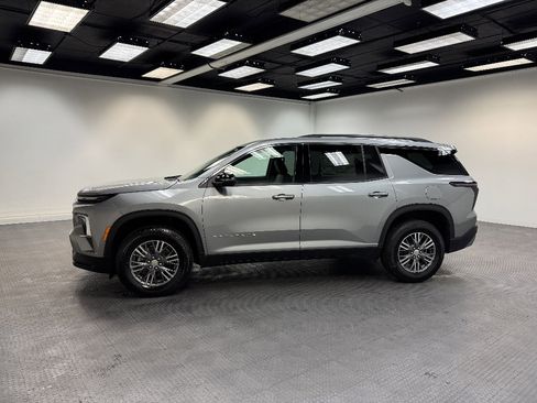 New 2026 Chevrolet Traverse LT w/ LPO, Floor Liner Package image 2