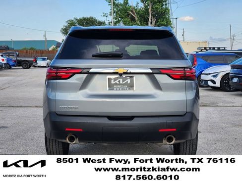 Used 2023 Chevrolet Traverse LS FWD image 5