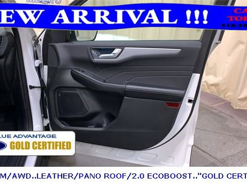 Certified 2023 Ford Escape Platinum w/ Premium Technology Package image 11