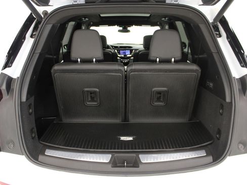 Certified 2024 Cadillac XT6 Premium Luxury image 8