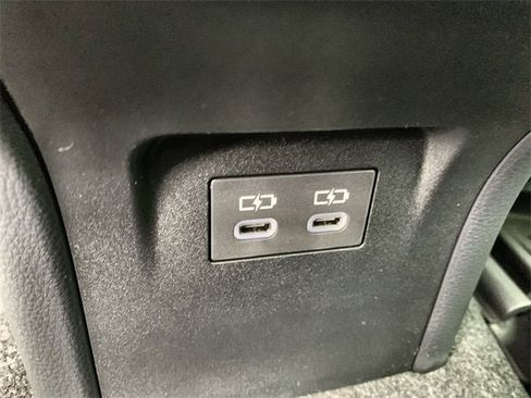 New 2026 Toyota Prius LE image 31