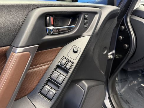 Used 2018 Subaru Forester 2.5i Touring image 11