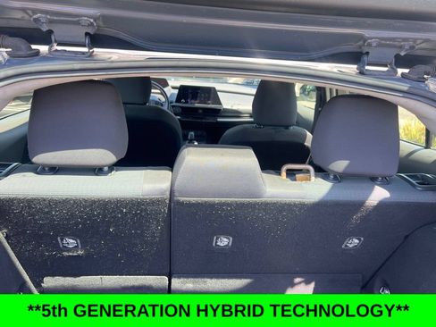 Used 2023 Toyota Prius LE FWD image 37