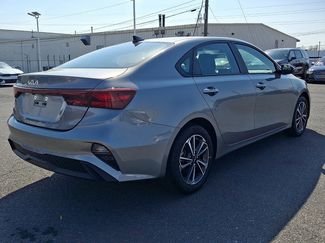 Used 2024 Kia Forte LXS video 4