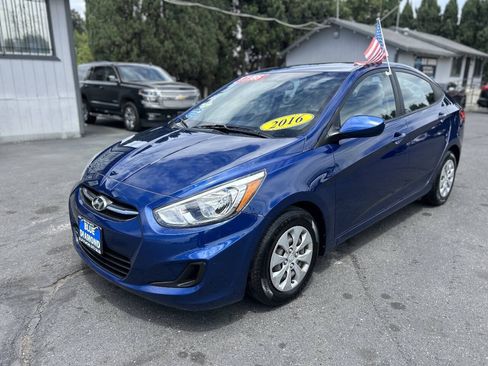 Used 2016 Hyundai Accent SE FWD image 3