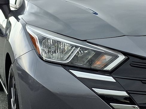 Used 2023 Nissan Versa SV w/ Trunk Package image 9