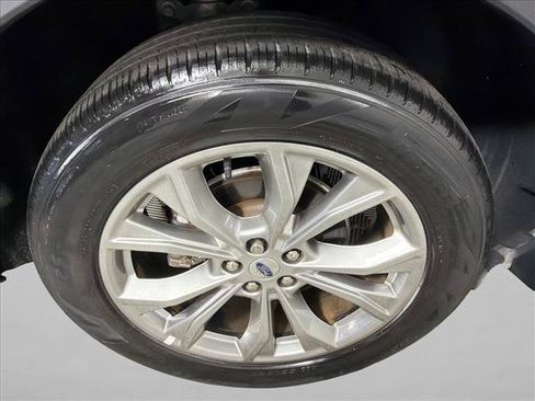 Used 2023 Ford Explorer XLT w/ Equipment Group 202A RWD image 17